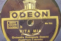 Vita mia - (Secondo Casadei) - Tango - ritornello è cantato da G. Fantini - 1936-1937