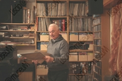 FAENZA, RAVENNA. ABITAZIONE DI FRANCESCO LEGA, COLLEZIONISTA DI DISCHI, MUSICASSETTE, LP, CD CHE RIGUARDANO MUSICISTI ROMAGNOLI. FOTOGRAFIE REALIZZATE NELL'AMBITO DELLA CAMPAGNA FOTOGRAFICA LISCIO@MUSEUM 2008, MUSEO DELLA MUSICA E DEL BALLO TRADIZIONALI ROMAGNOLI. FOLK