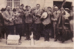 01482_Orchestra Casadei 1931 sulla strada