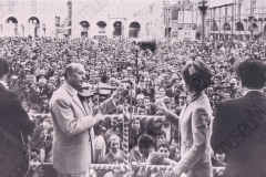 01751_Orchestra Casadei 1968 1° maggio con Arte Tamburini Piazza Saffi