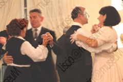 Bellaria Igea-Marina (Rimini). Locanda della Dune. Il Veglione di Sant'Apollonia. Gran ballo di Carnevale in abiti liberamente ispirati al periodo 1900-1950 organizzato dal gruppo musicale folk e di danze etniche e popolari L'Uva Grisa (L'uva acerba). Maschera di Carnevale. Festa. Fotografie realizzate nell'ambito della campagna Liscio@museum 2010, Museo della Musica e del Ballo tradizionali romagnoli. Folk.