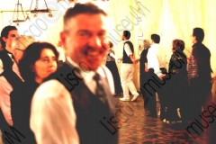 Bellaria Igea-Marina (Rimini). Locanda della Dune. Il Veglione di Sant'Apollonia. Gran ballo di Carnevale in abiti liberamente ispirati al periodo 1900-1950 organizzato dal gruppo musicale folk e di danze etniche e popolari L'Uva Grisa (L'uva acerba). Maschera di Carnevale. Festa. Ballo staccato. Fotografie realizzate nell'ambito della campagna Liscio@museum 2010, Museo della Musica e del Ballo tradizionali romagnoli. Folk.